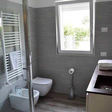 Apartment Campagnola Piano Terra Con Giardino Privato *