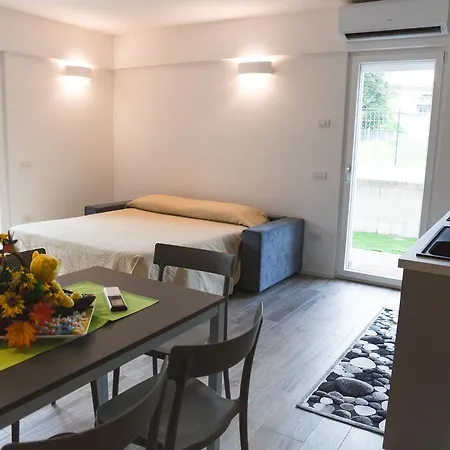 Campagnola Piano Terra Con Giardino Privato Apartment *
